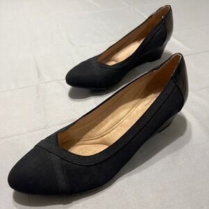 Abella Honey Wedge Pumps Womens 7M Black Excellent True Comfort Pointed Toe